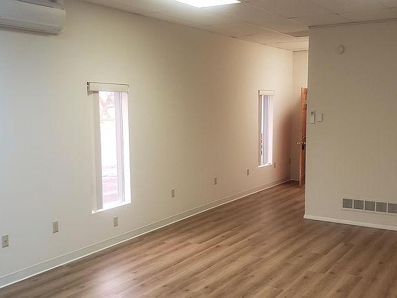 4th image of 22 8th St #6