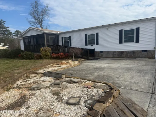 297 Mountain Meadows Dr, New Market, TN 37820