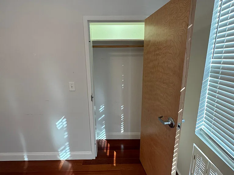 10 Ocean Ave #101 — Photo 17