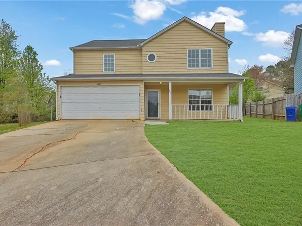 864 Oakhill Ct, Stone Mountain, GA 30088