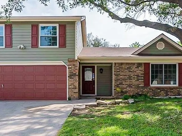 6524 Storm Dr, Watauga, TX 76148