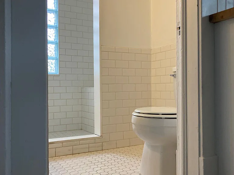 1327 Madison St NE #1 — Photo 2