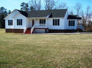 9760 Morefield Meadows Dr, Amelia Court House, VA 23002