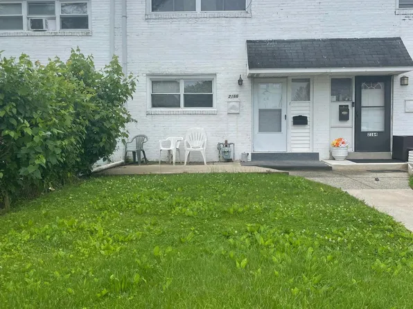 2166 Valley View Dr, Folcroft, PA 19032