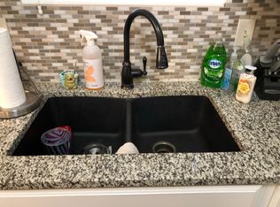 10237 W 86th Ter, Overland Park, KS 66212