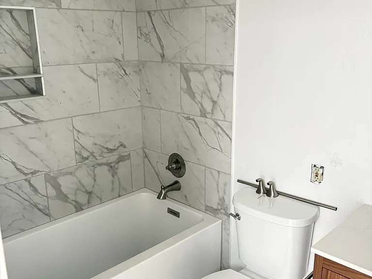 208 Pearl St #I — Photo 13