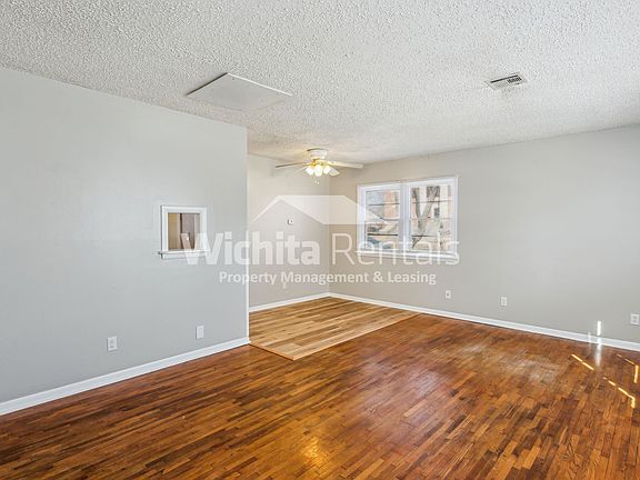 2nd image of 1815-1821 W University Ave #1815