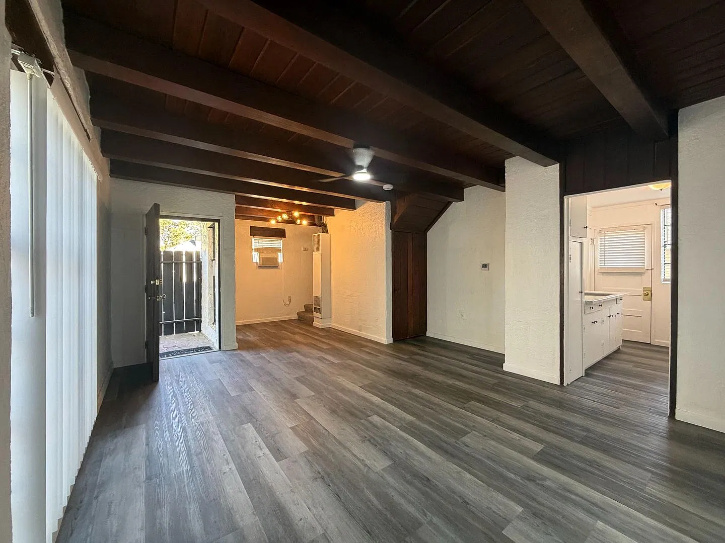 3642 - Cretan Holdings LLC — Photo 3