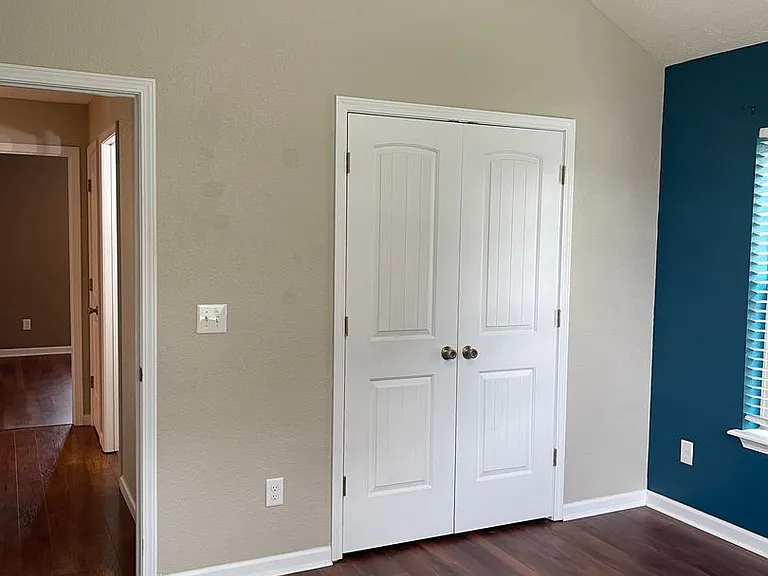 20454 Lynwood Rd — Photo 32