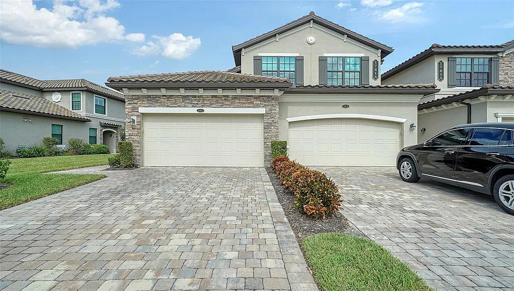 3 bed, 2.0 bath, 1786 sqft, $7,500 — Photo 2