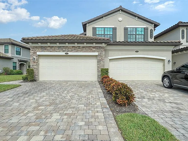 17815 Gawthrop Dr #101 — Photo 2