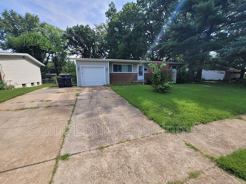 1st image of 745 Kostka Ln