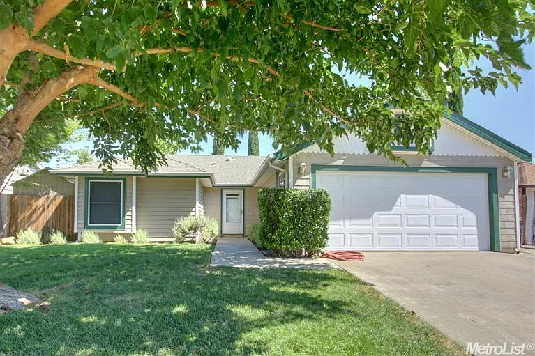2921 Angel Ct photo 1