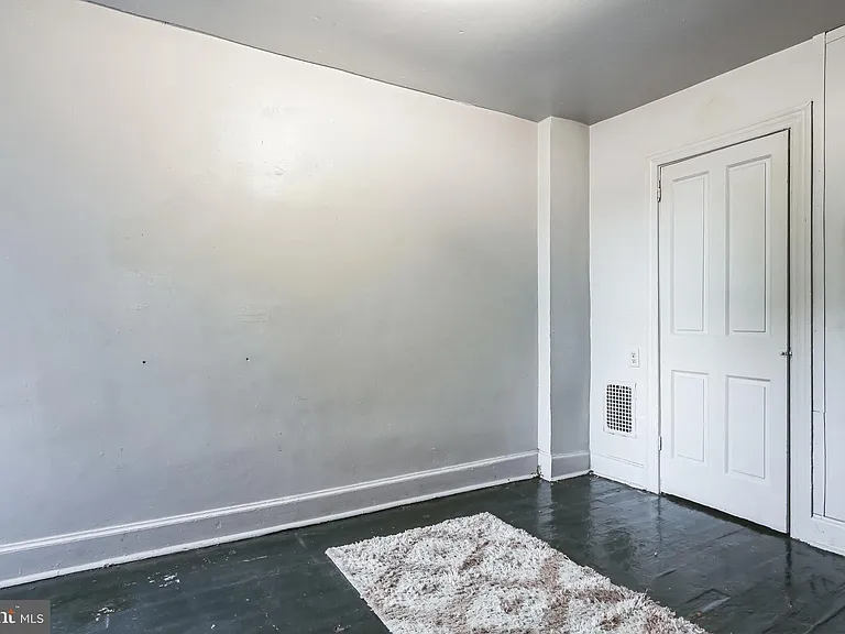 1217 Hunter St — Photo 11