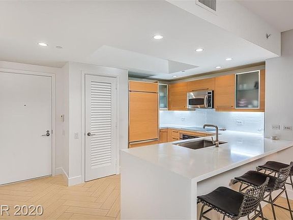 2nd image of 322 Karen Ave Unit 1906