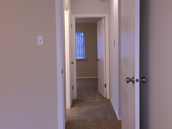 4th image of 9950 Broadmoor Dr #2