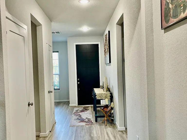 9107 Brixham Dr — Photo 10