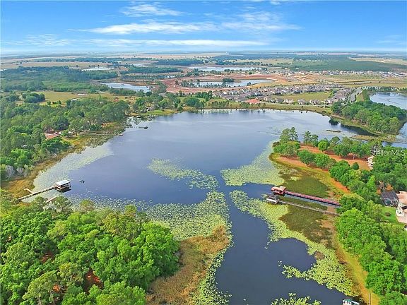 4th image of 9343 Lake Hickory Nut Dr