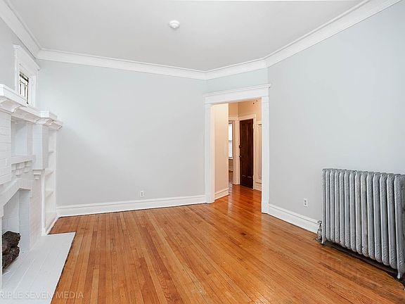 5th image of 7417 S Eberhart Ave #2