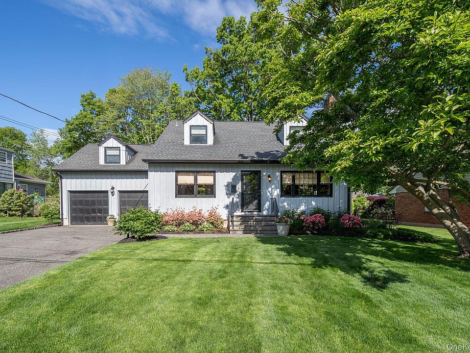 1st image of 1 Seawanhaka Place