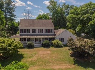 9 Prospect St, Chester, CT 06412