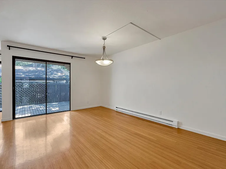 4 W Harbor Dr — Photo 19