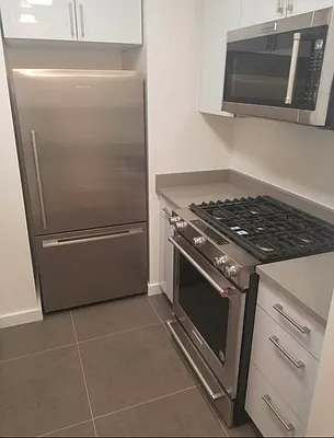 Rented by Olympia House Delaware LP | media 31