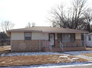 1024 E 9th St, Concordia, KS 66901