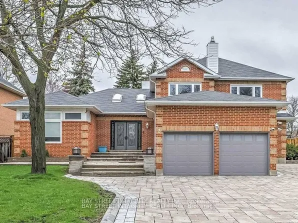 2 Lonsdale Ct, Markham, ON L3R 7T6