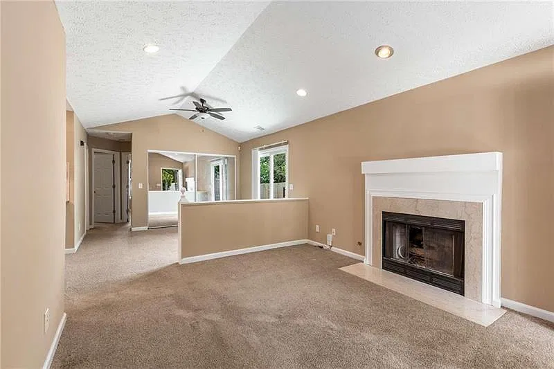 2 bed, 2.0 bath, 1231 sqft, $2,200 — Photo 4
