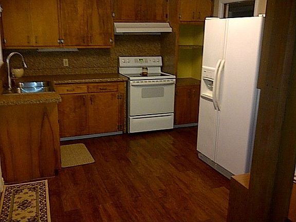 2nd image of 318 W Filmore Ave