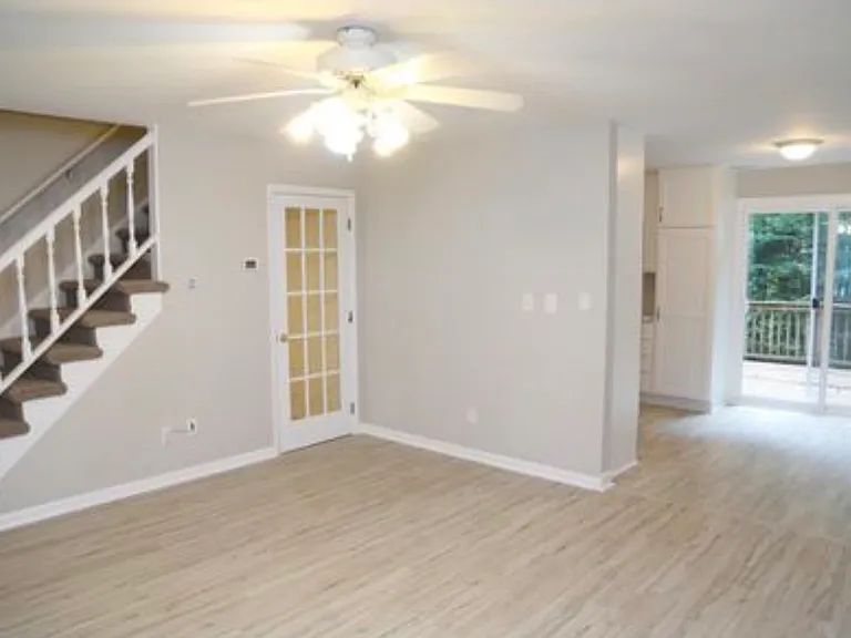 103 Creekline Ct — Photo 4