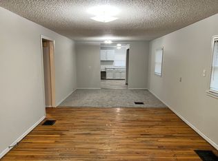 15301 E Mayes Rd, Independence, MO 64050