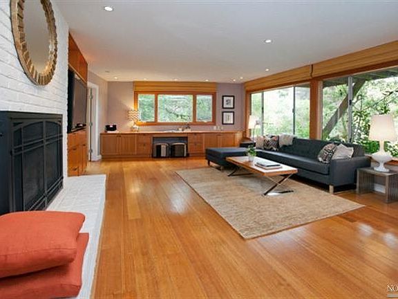 2nd image of 60 Greenwood Way