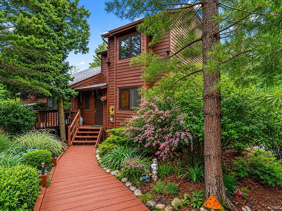 1st image of 53 Meadowlark Lane