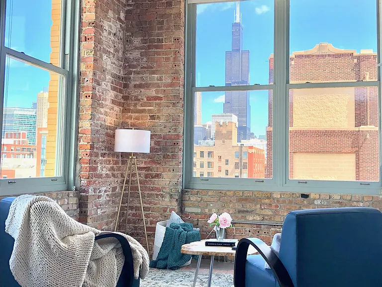 Letterman Chicago — Photo 9