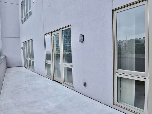 3rd image of 90 Bay Street Lndg APT 8E