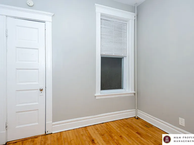 1204 Lexington — Photo 13