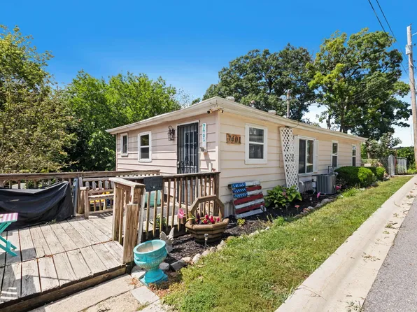 7401 W 126th Ave, Crown Point, IN 46307