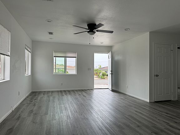 5th image of 27274 Norwood St