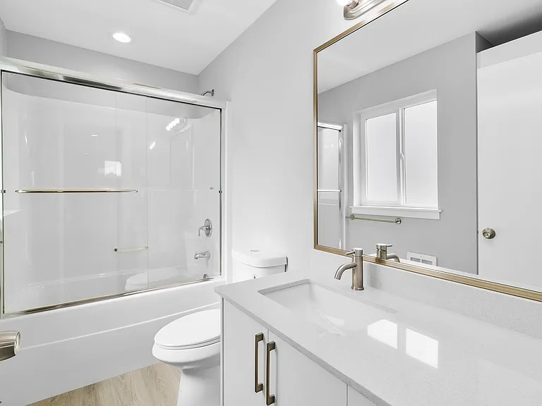5728 Sterling Ave #103 — Photo 9