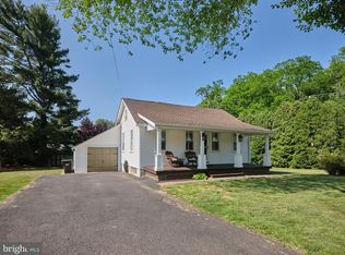 966 Big Oak Rd, Yardley, PA 19067