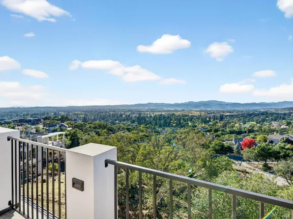 421 Bear Creek Circle, Napa, CA 94558