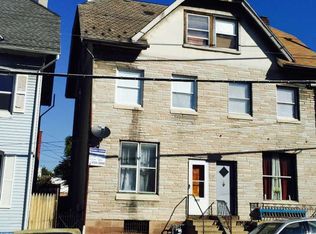 1009 Oley St, Reading, PA 19604
