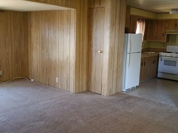 Great room next to kitchen