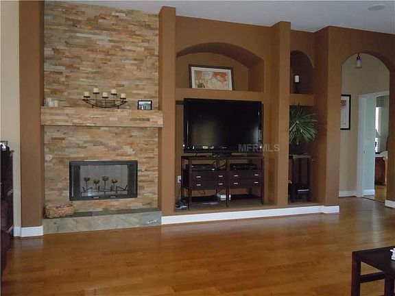 4th image of 1689 Cottonwood Creek Pl