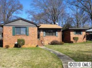 5032 Milhaven Ln, Charlotte, NC 28269