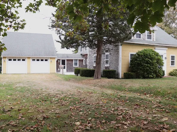385 Bridge Rd, Eastham, MA 02642