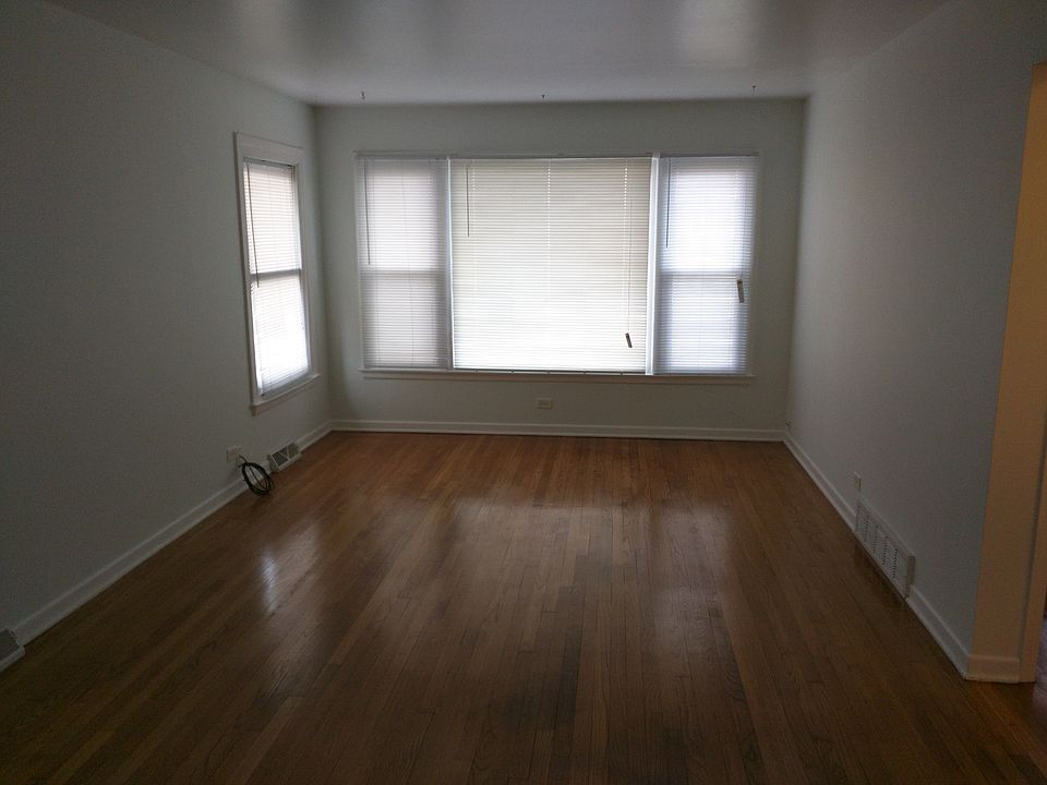 1st image of 7 Sawyer Ave