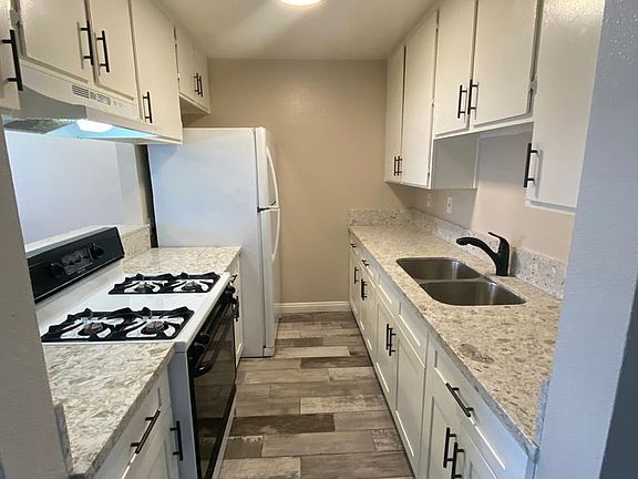 4th image of 920 Martin Luther King Jr Ave APT 305